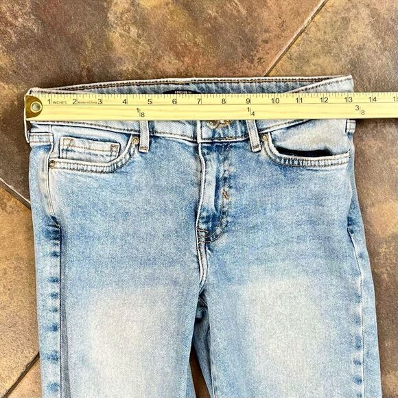 Forever 21 Kids Distressed Jeans Junior 13/14 - Picture 2 of 8